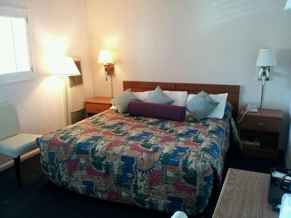 Town House Motel Image 19